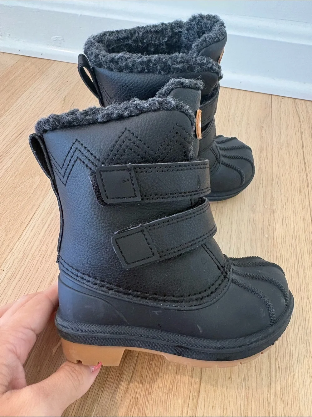 Cat & Jack Black Winter Boots